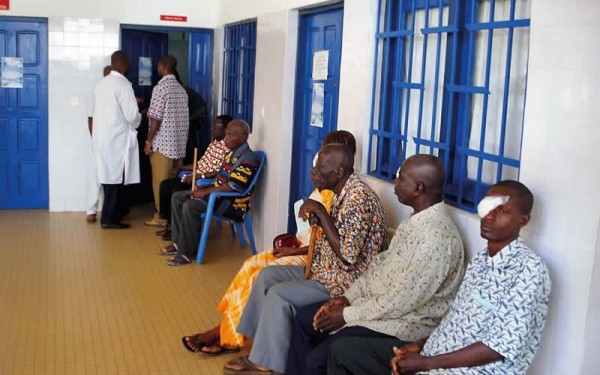 Maintaining-clean Maintaining clean facilities and clear access for patients contributes to the quality of care. IVORY COAST. © Ferdinand Ama